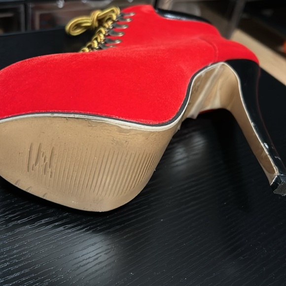 Red High heels - Picture 6 of 6